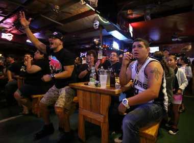 Best Places to Watch the Spurs Playoffs in San Antonio