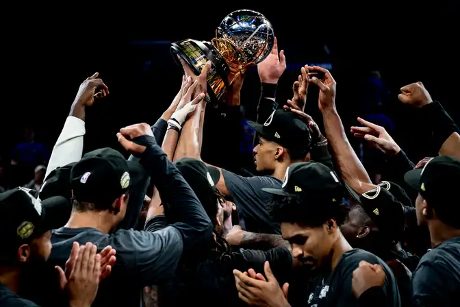Race For Seis: Championship Fever Returns to San Antonio